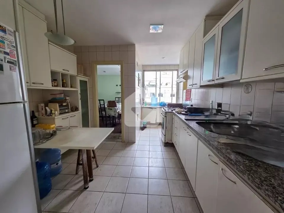Furnished duplex penthouse with 4 bedrooms and 264 m² — photo 2