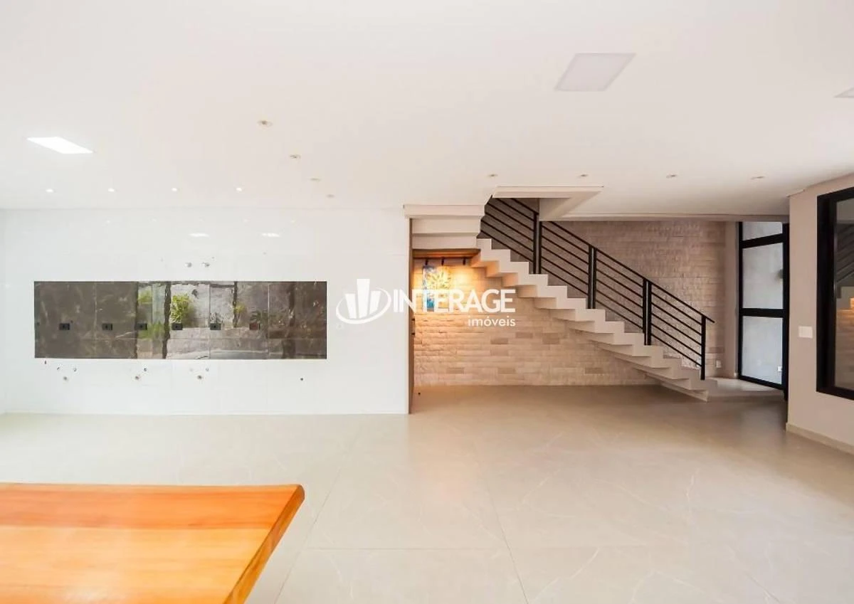 3-bedroom house with a washing machine in Curitiba — photo 76