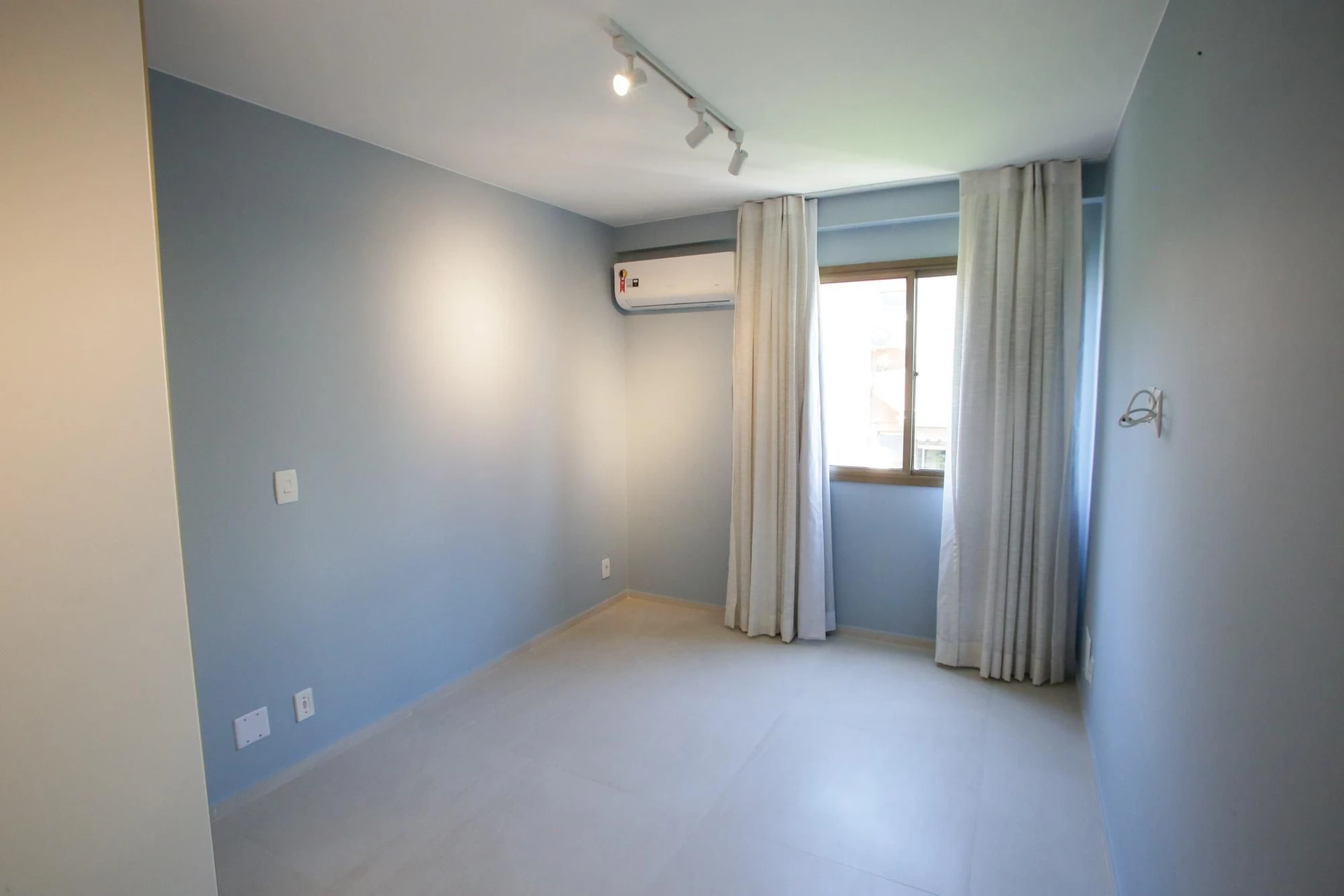 3-bedroom apartment in a building with a sauna — photo 34