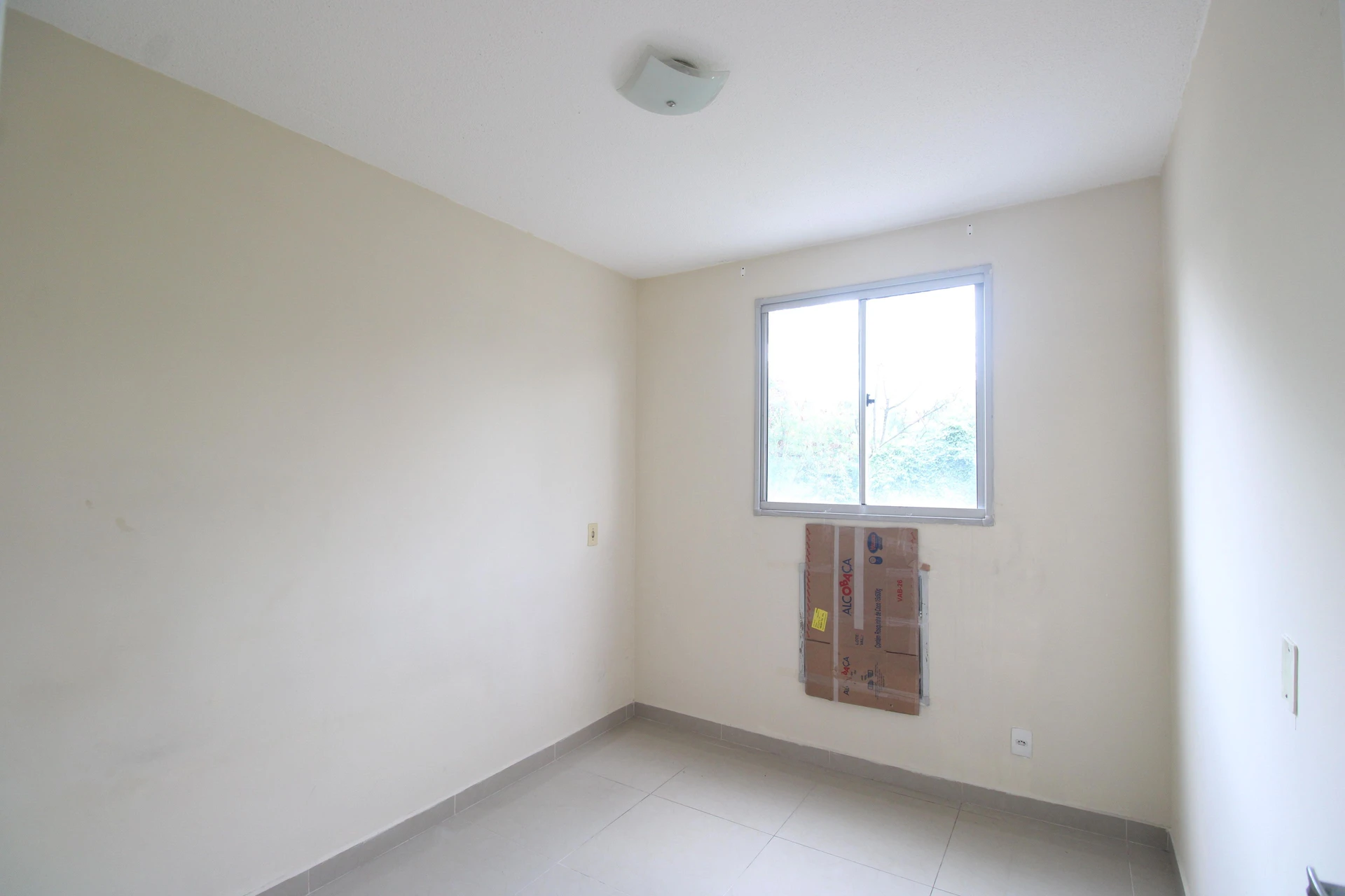 2-bedroom apartment with balcony, well kept and tidy — photo 32