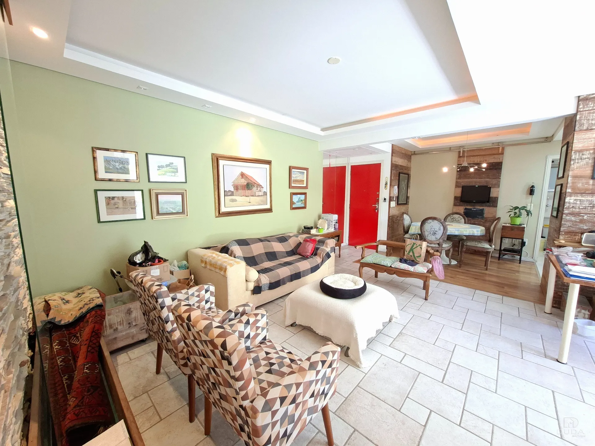 Furnished 134 m² apartment with 3 bedrooms and 2 en-suites