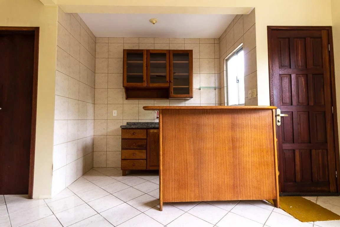One-bedroom house with a garden in Florianópolis — photo 2