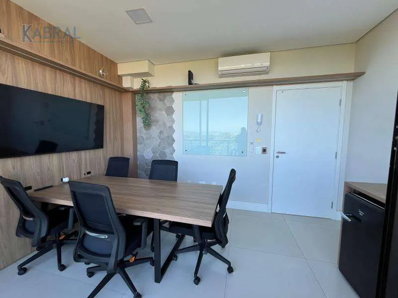 45 m² studio with study desk and parking space — photo 12