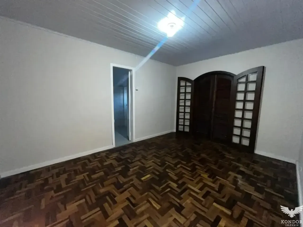 Single-level house with 220 m², 3 bedrooms and BBQ — photo 14
