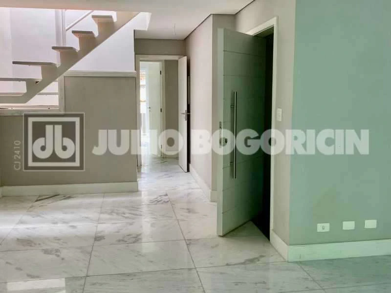 280 m² duplex penthouse with 3 en-suite bedrooms — photo 16
