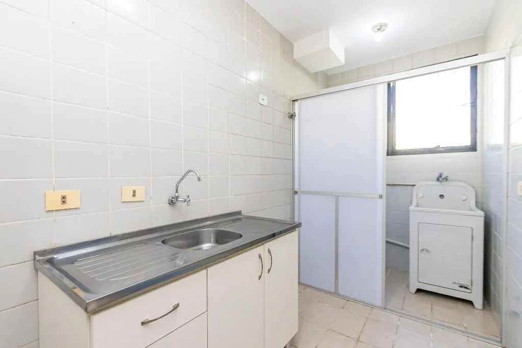 3-bedroom apartment, 1 with its own bathroom, 66 m² — photo 4