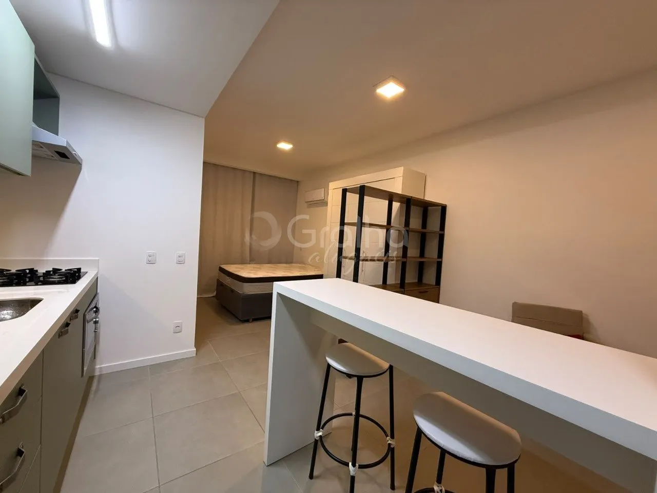 Furnished studio, 33 m², with a washing machine — photo 13
