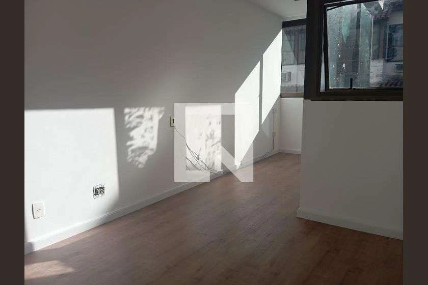 130 m² apartment with 3 bedrooms and a balcony — photo 27