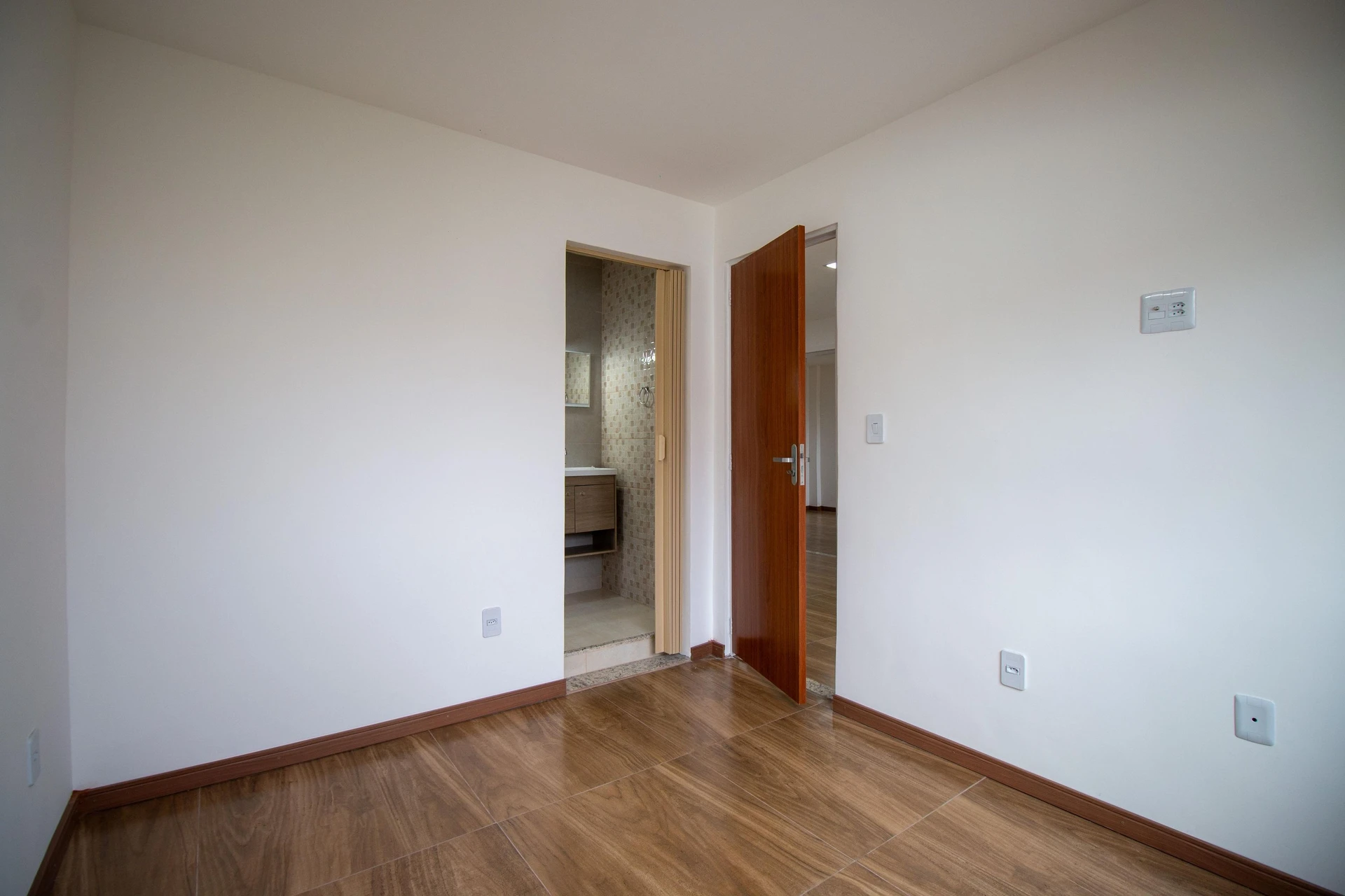 2-bedroom apartment, 1 with its own bathroom, 70 m² — photo 28