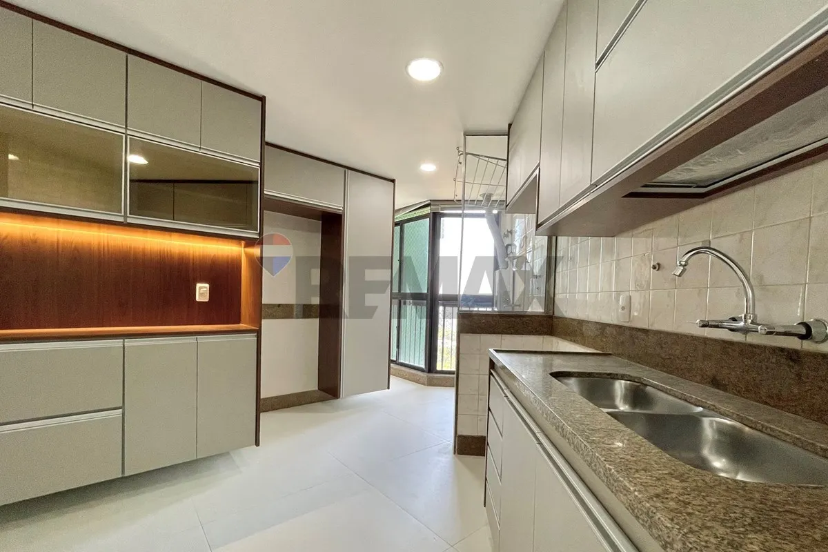 Duplex penthouse with 3 en-suite bedrooms and 200 m² — photo 10