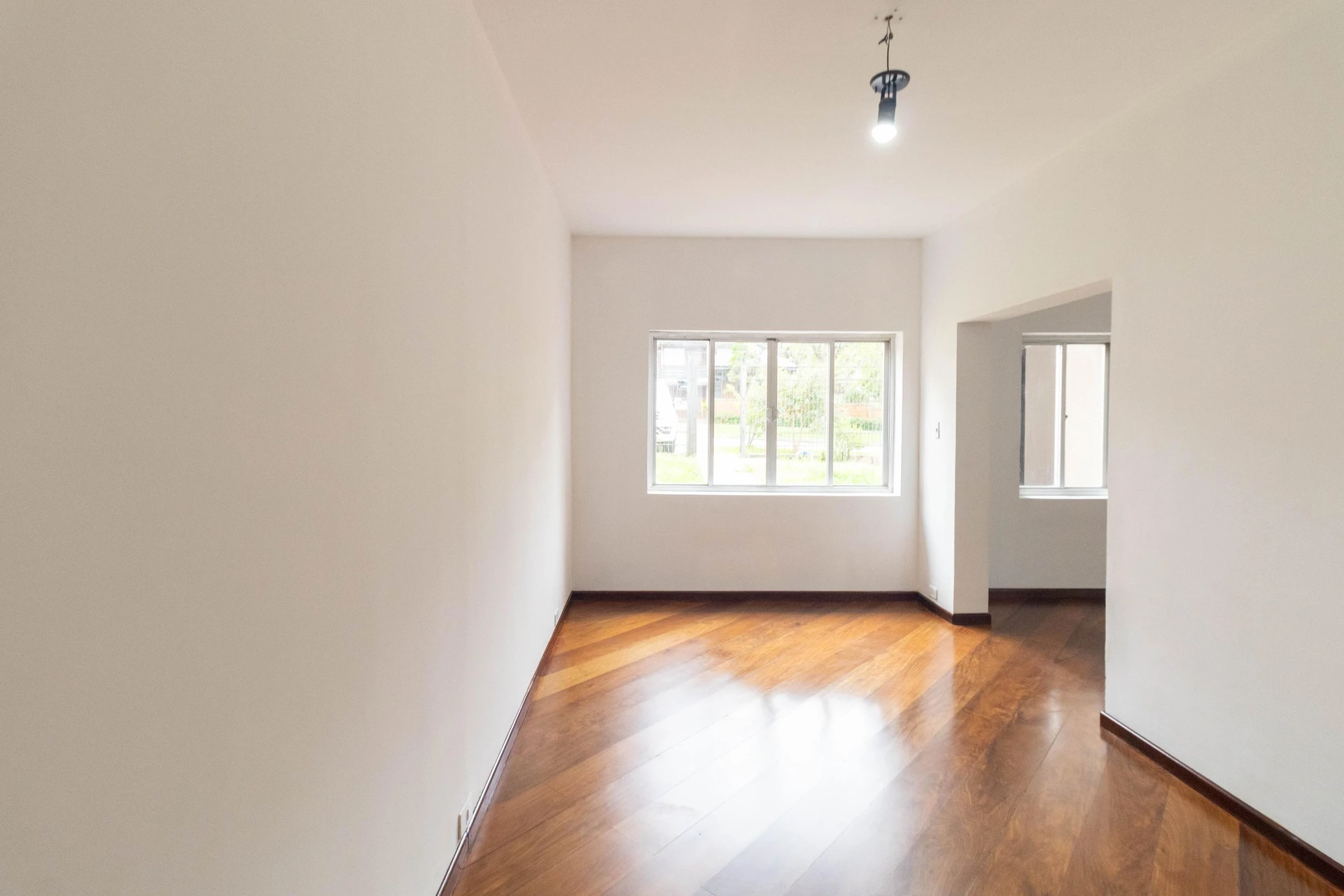 House, 195 m², with floor-to-ceiling windows — photo 11
