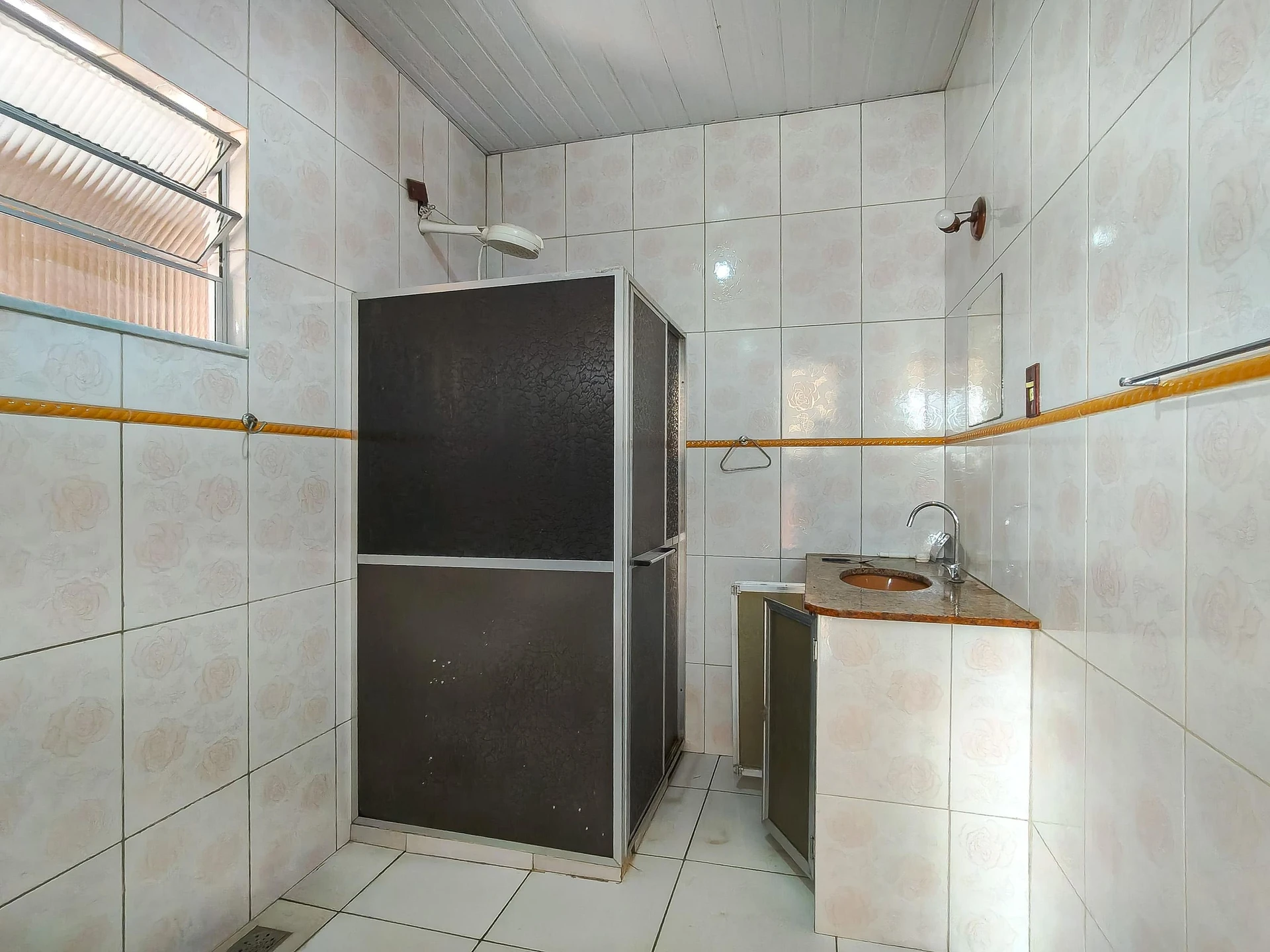 Орендна квартира з 2 спальнями та окремою кухнею — photo 48