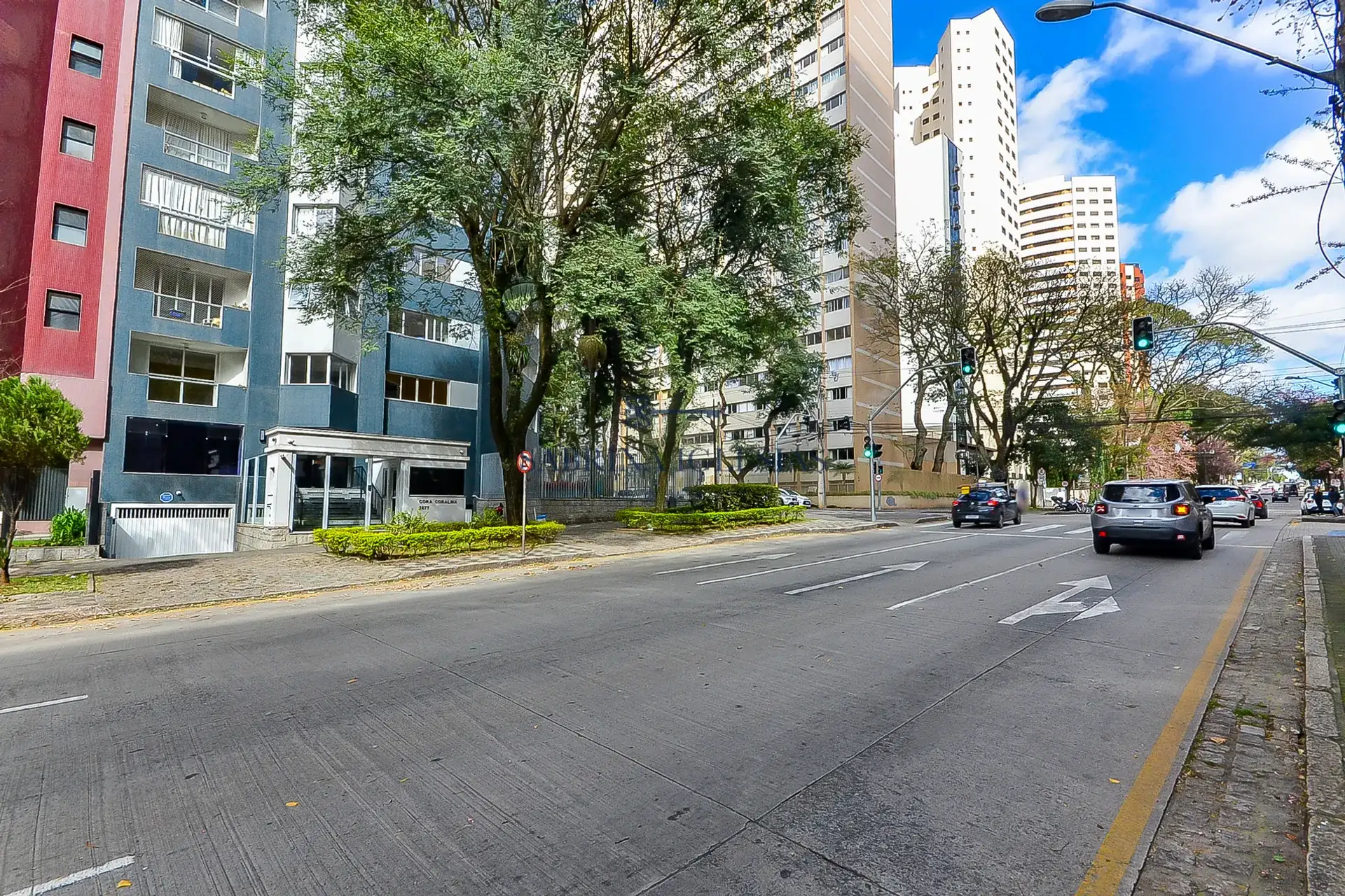 Apartamento de 3 dormitorios con balcón cerrado (117 m²) — photo 24