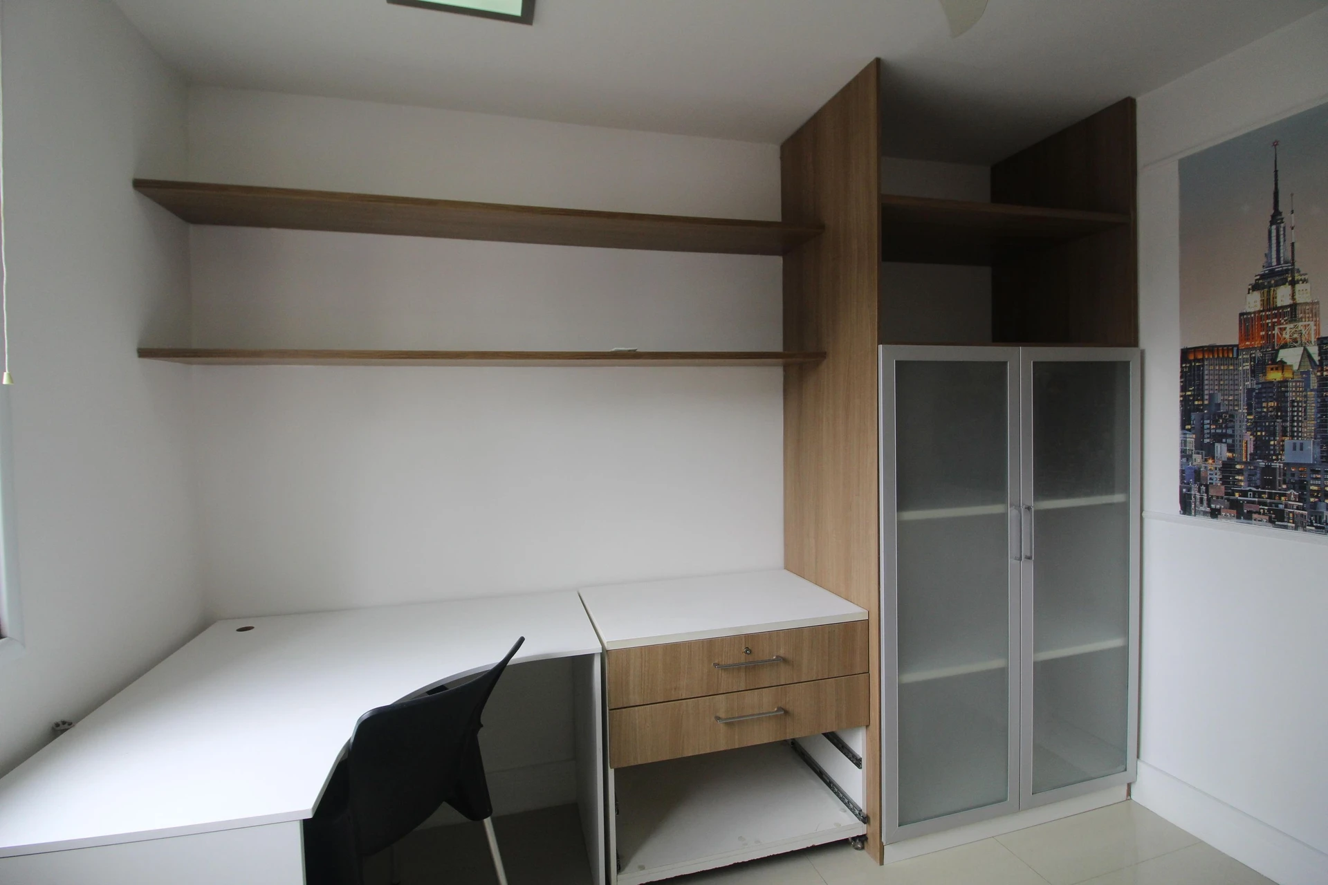60 m² apartment with a mountain view and a home office — photo 28