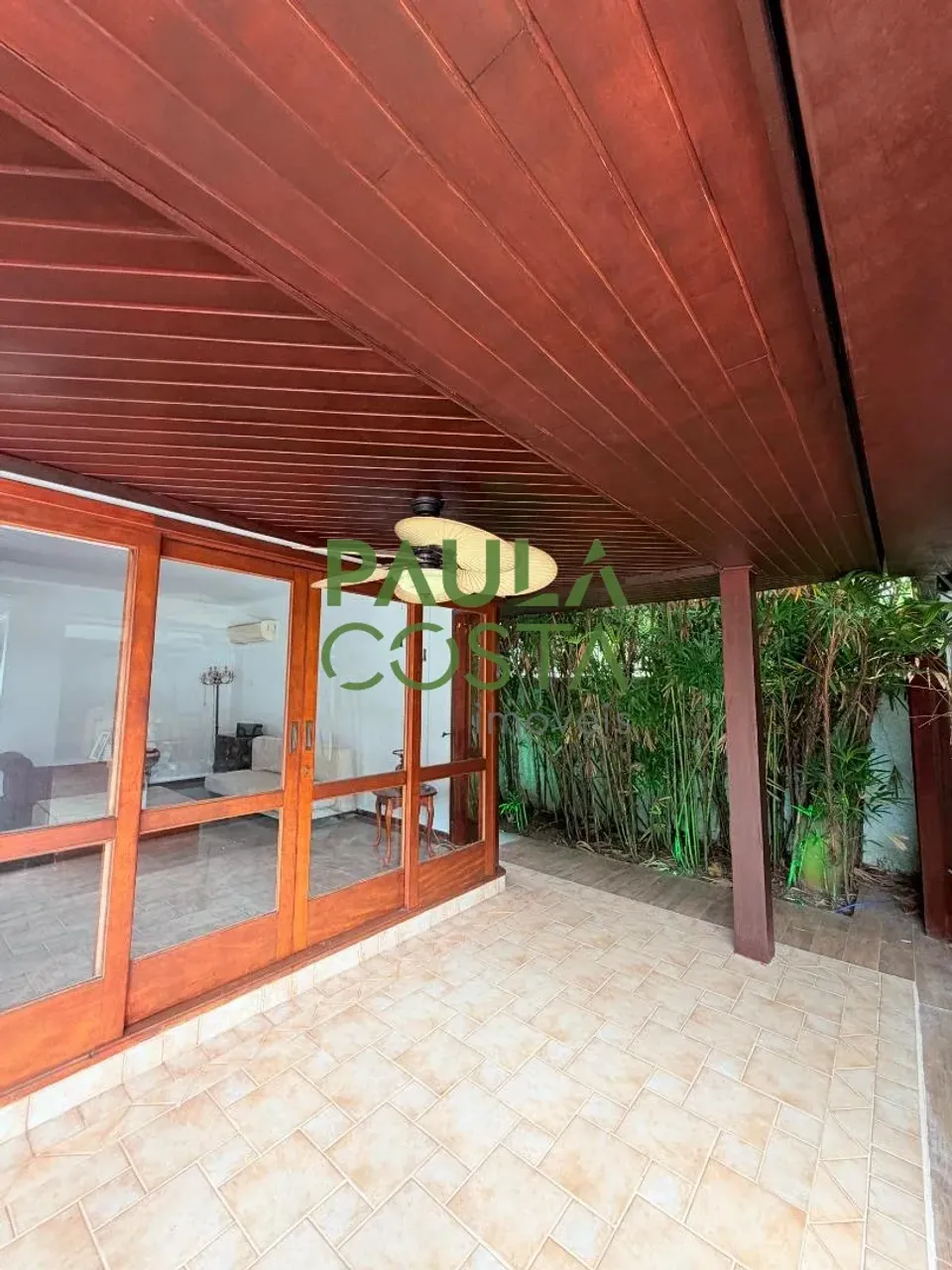 Casa sem mobília com 5 quartos, 5 banheiros e 638 m² — photo 16