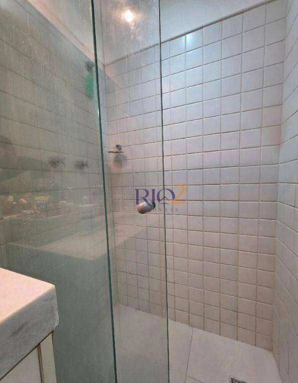 Furnished 77 m² apartment with enclosed glass balcony — photo 12