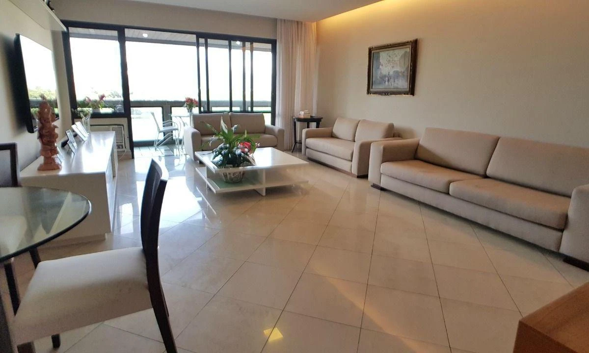 Furnished 201 m² apartment with 4 bedrooms and 3 parking — photo 18
