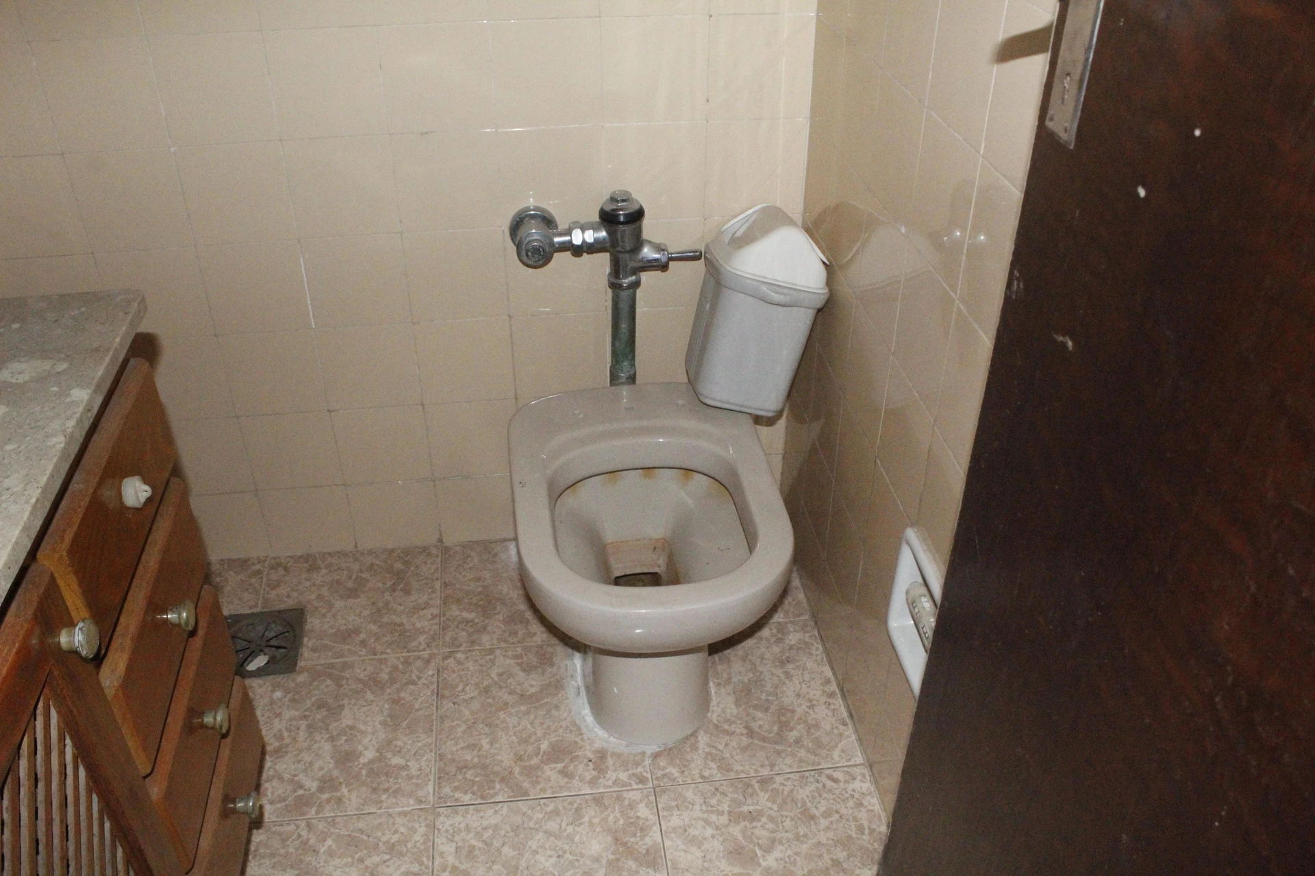 Rental apartment with 4 bedrooms and a balcony — photo 8