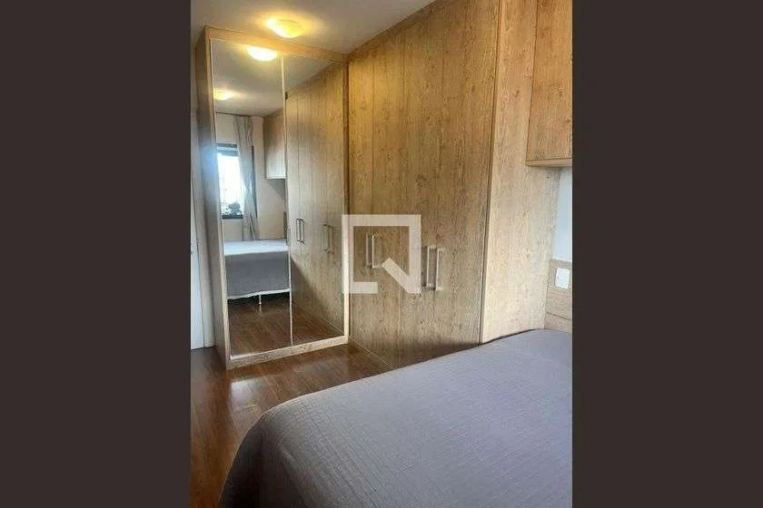 Glass-enclosed balcony in a one-bedroom apartment, 48 m² — photo 18
