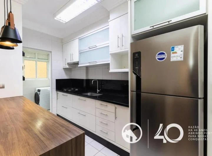 97.53 m² apartment with 2 bedrooms and open-plan kitchen — photo 2