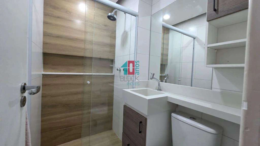 2-bedroom apartment with en-suite and enclosed balcony — photo 2