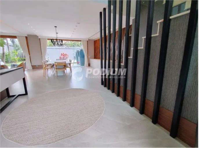 Casa mobiliada com 5 suítes e 13 banheiros — photo 12