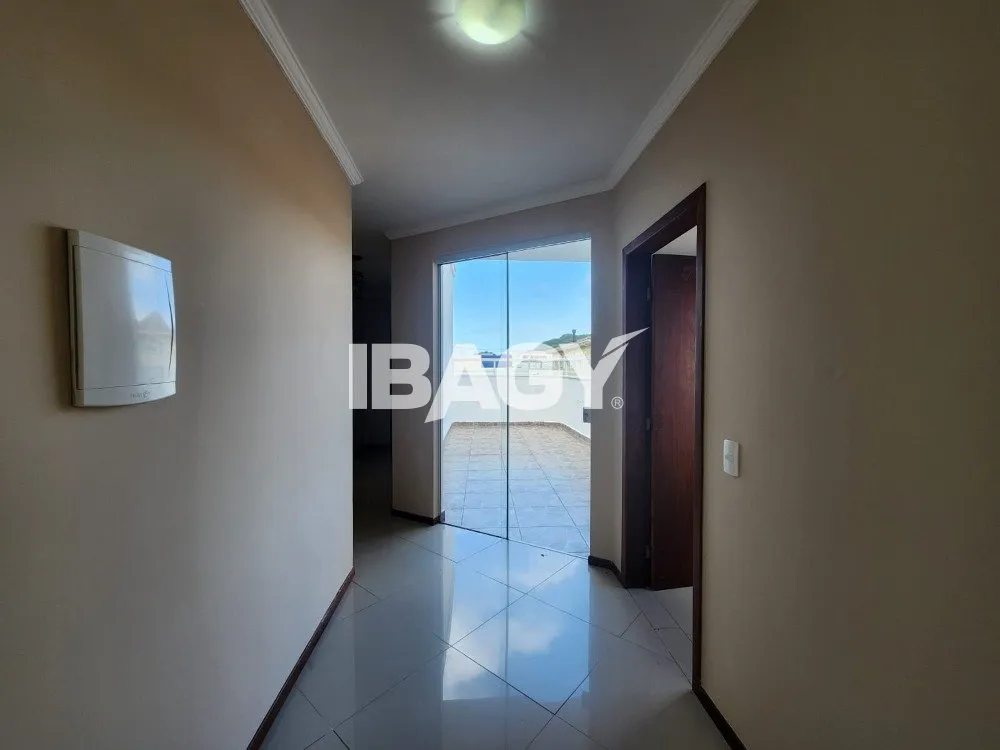 Apartamento com 4 dormitórios e churrasqueira na varanda — photo 11