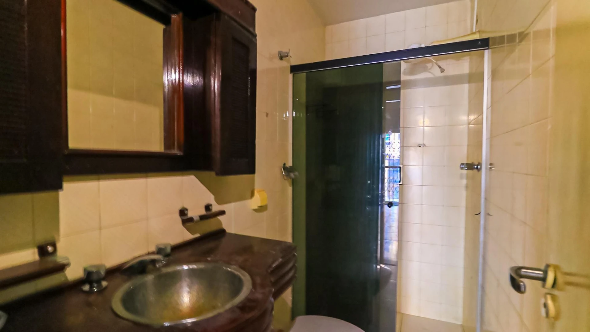 Apartamento com 2 quartos, varanda e cozinha equipada — photo 25