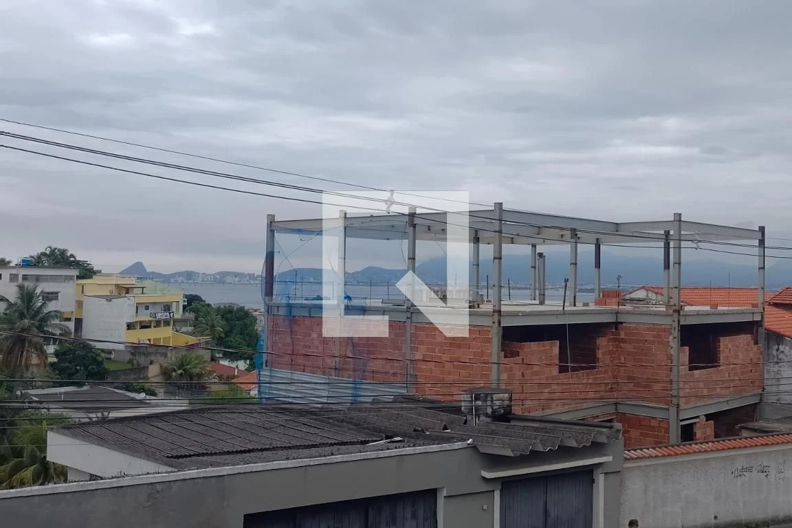 460 m² house with a water view and a private pool — photo 5