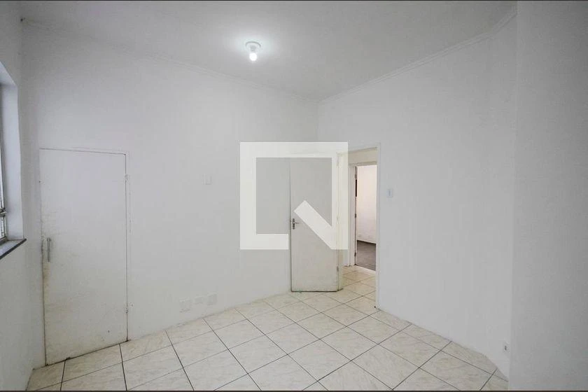 Rental house with 8 bedrooms and 8 bathrooms — photo 47