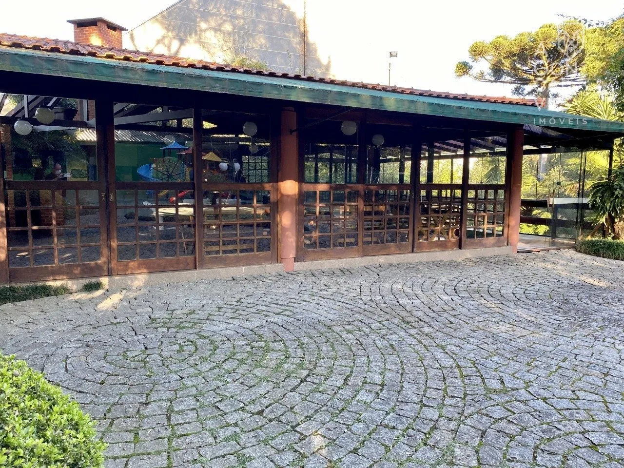 Furnished house with 3 bedrooms, 1000 m² and 4 parking spots — photo 35