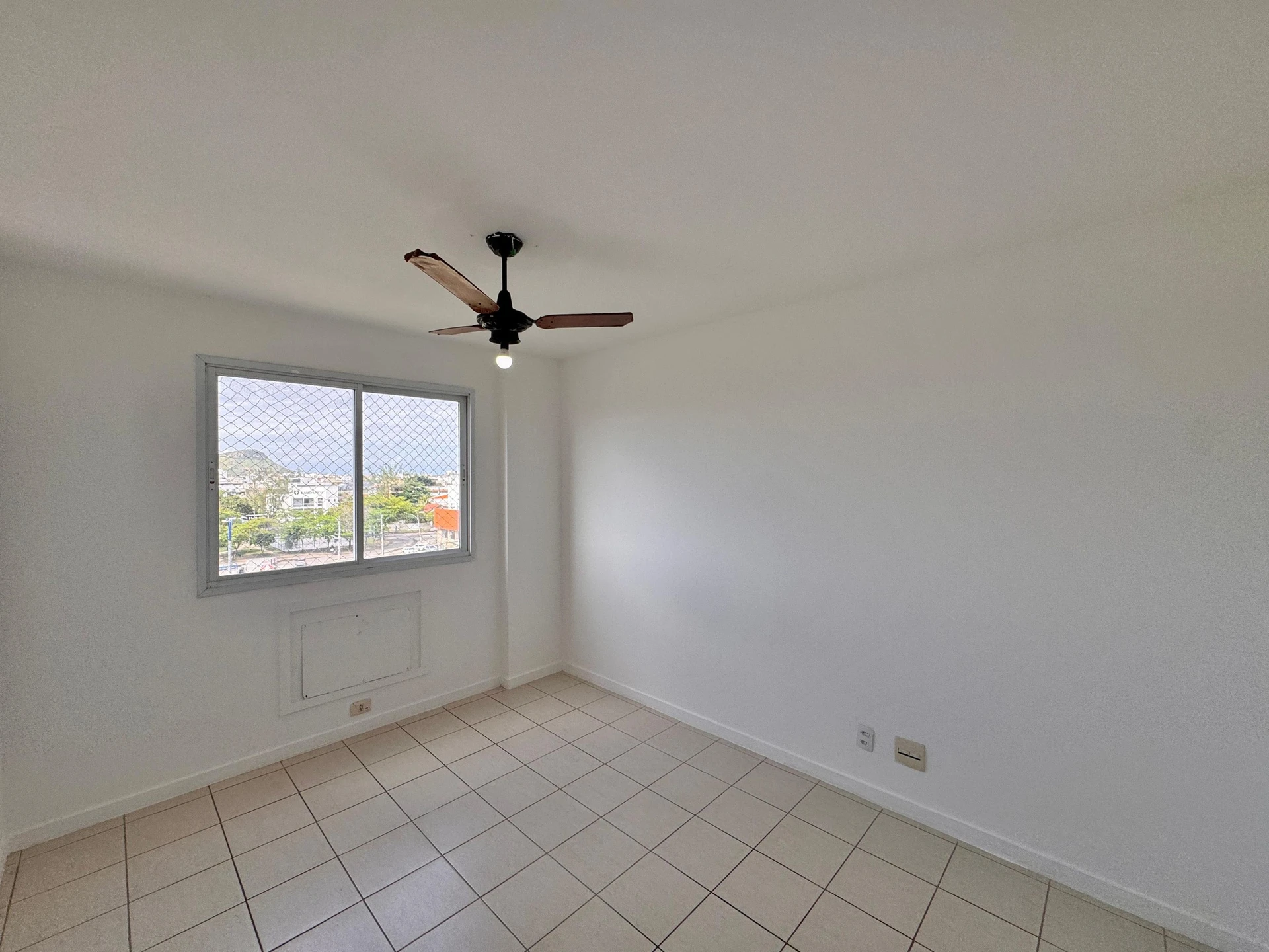Mountain view in a 2-bedroom apartment, 74 m² — photo 5