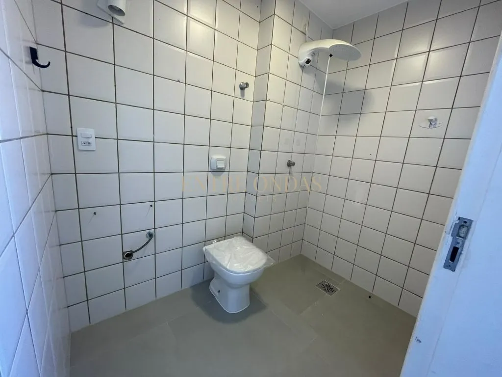 2-bedroom apartment, both with their own bathrooms, 70 m² — photo 15
