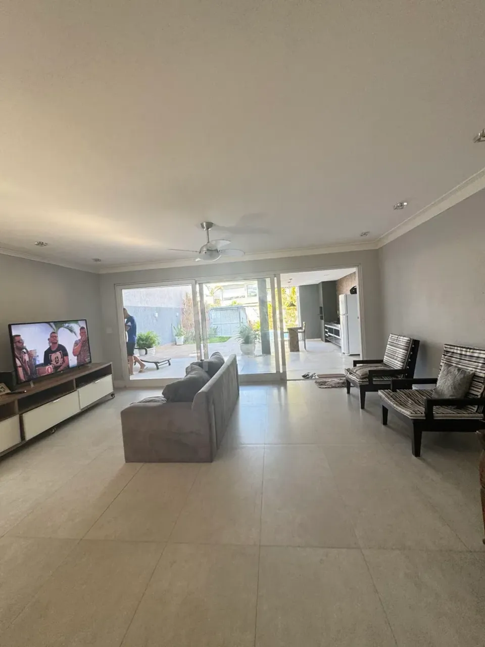 Furnished house with 4 suites and pool, 350 m² — photo 8
