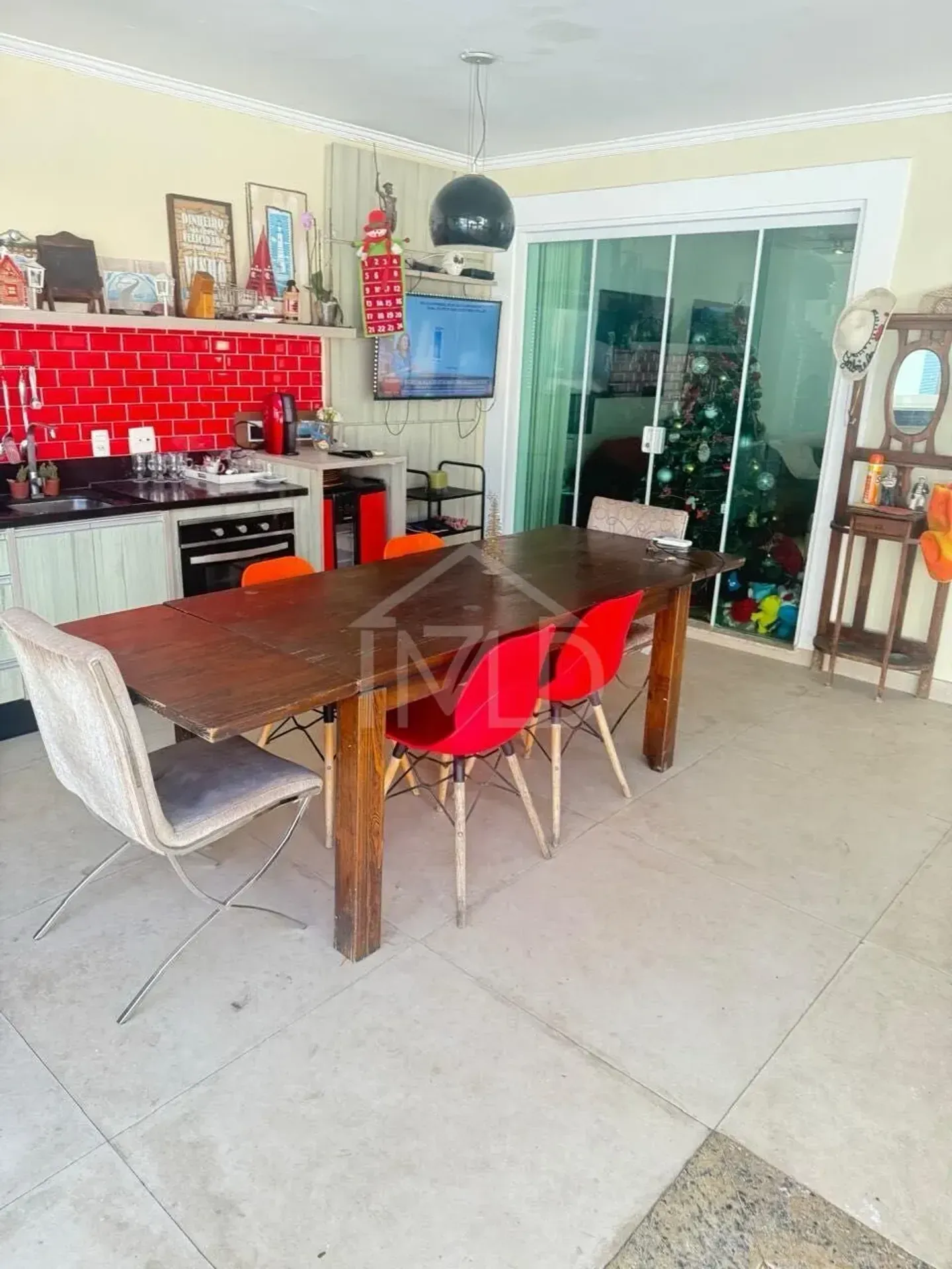 Furnished house with 5 bedrooms and a closed kitchen — photo 21