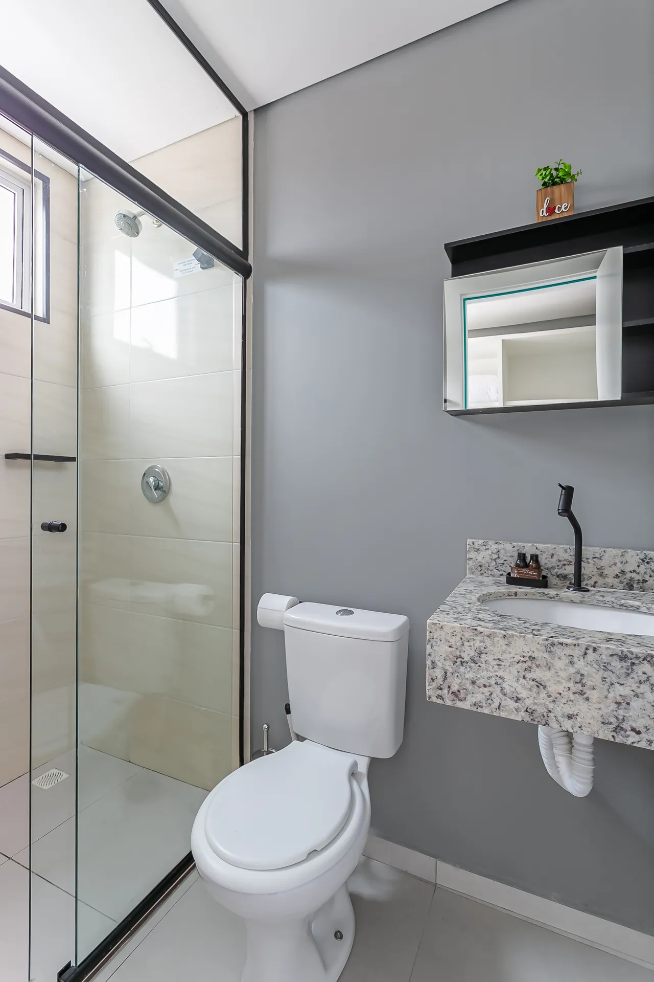 35 m² studio with elevator and shared laundry — photo 5