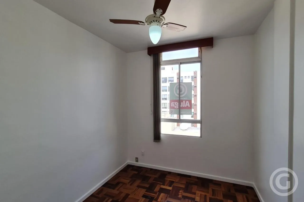 Apartment, 100 m², with a glass-enclosed balcony