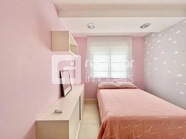 Furnished apartment, 100 m², with a private pool — photo 8