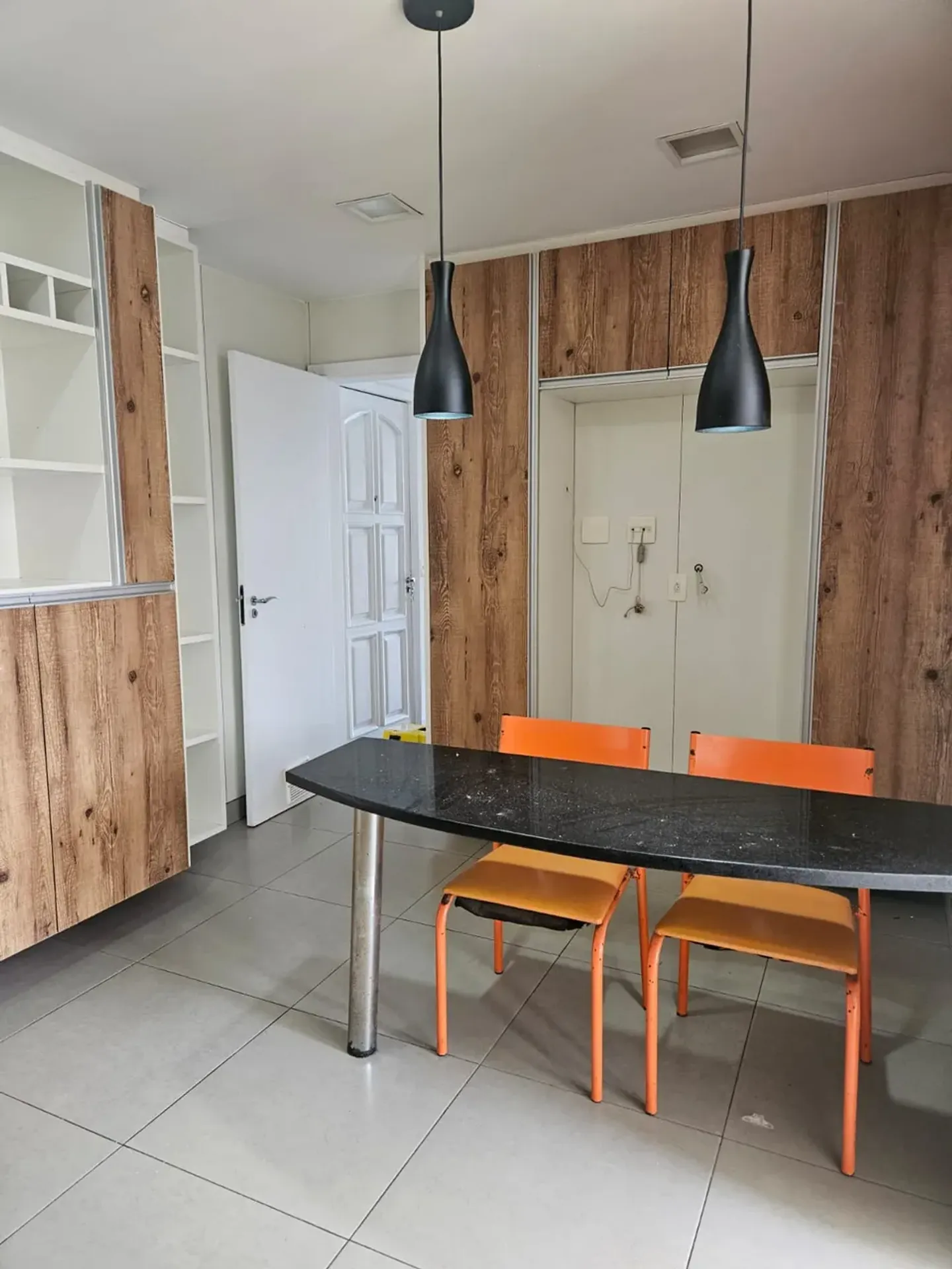 3-bedroom apartment with a glazed glass-in balcony — photo 21