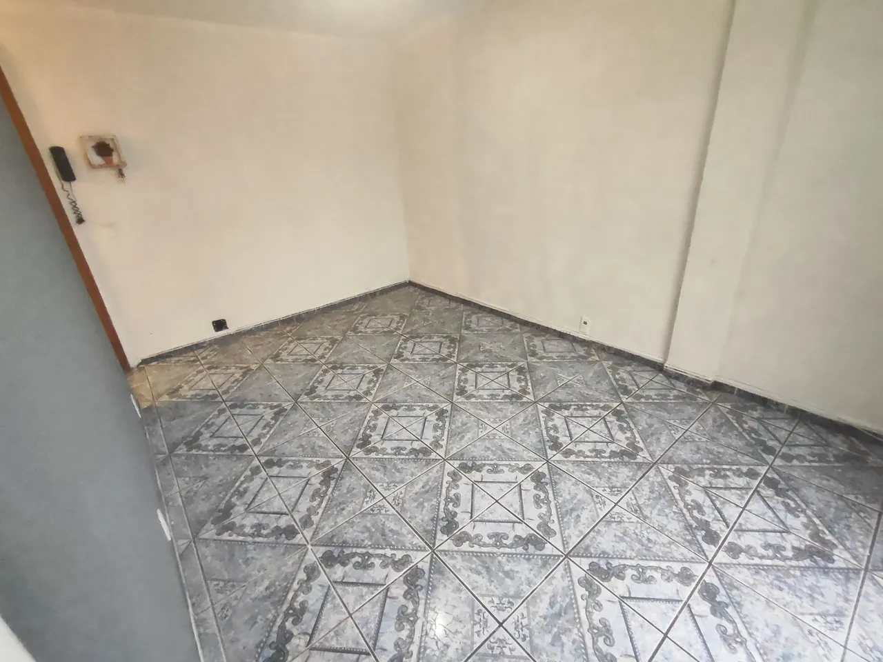 2-bedroom apartment with pool and 24h concierge — photo 12