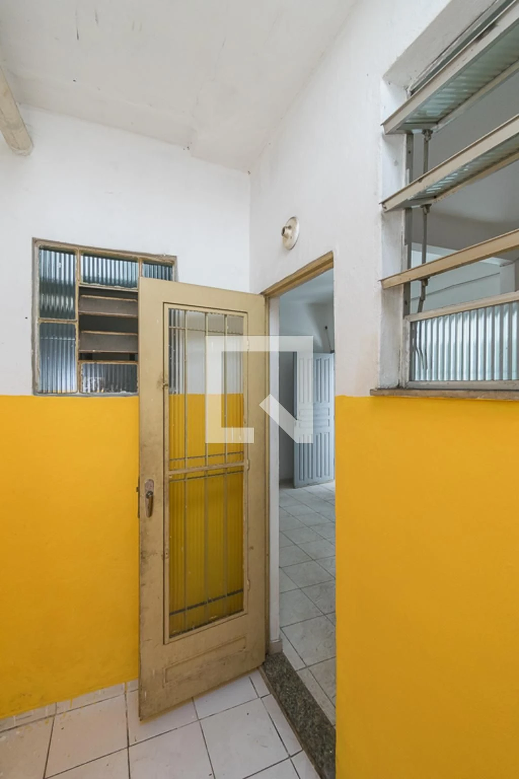 House with 2 bedrooms and a balcony — photo 14