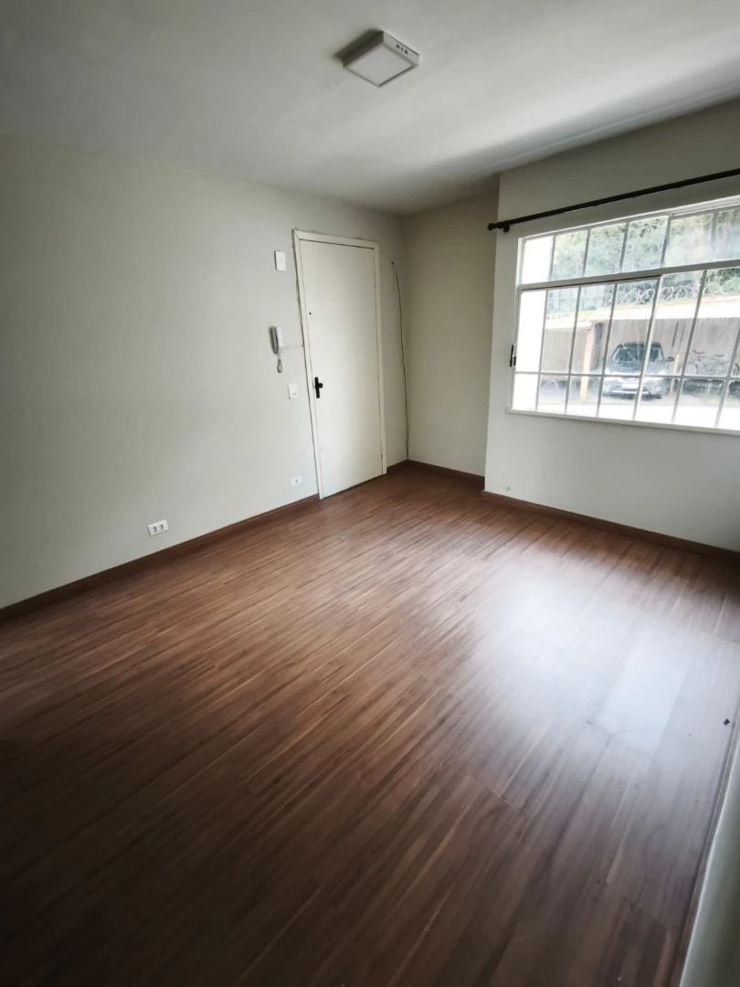Apartment, 60 m², with wood or laminate floors — photo 10