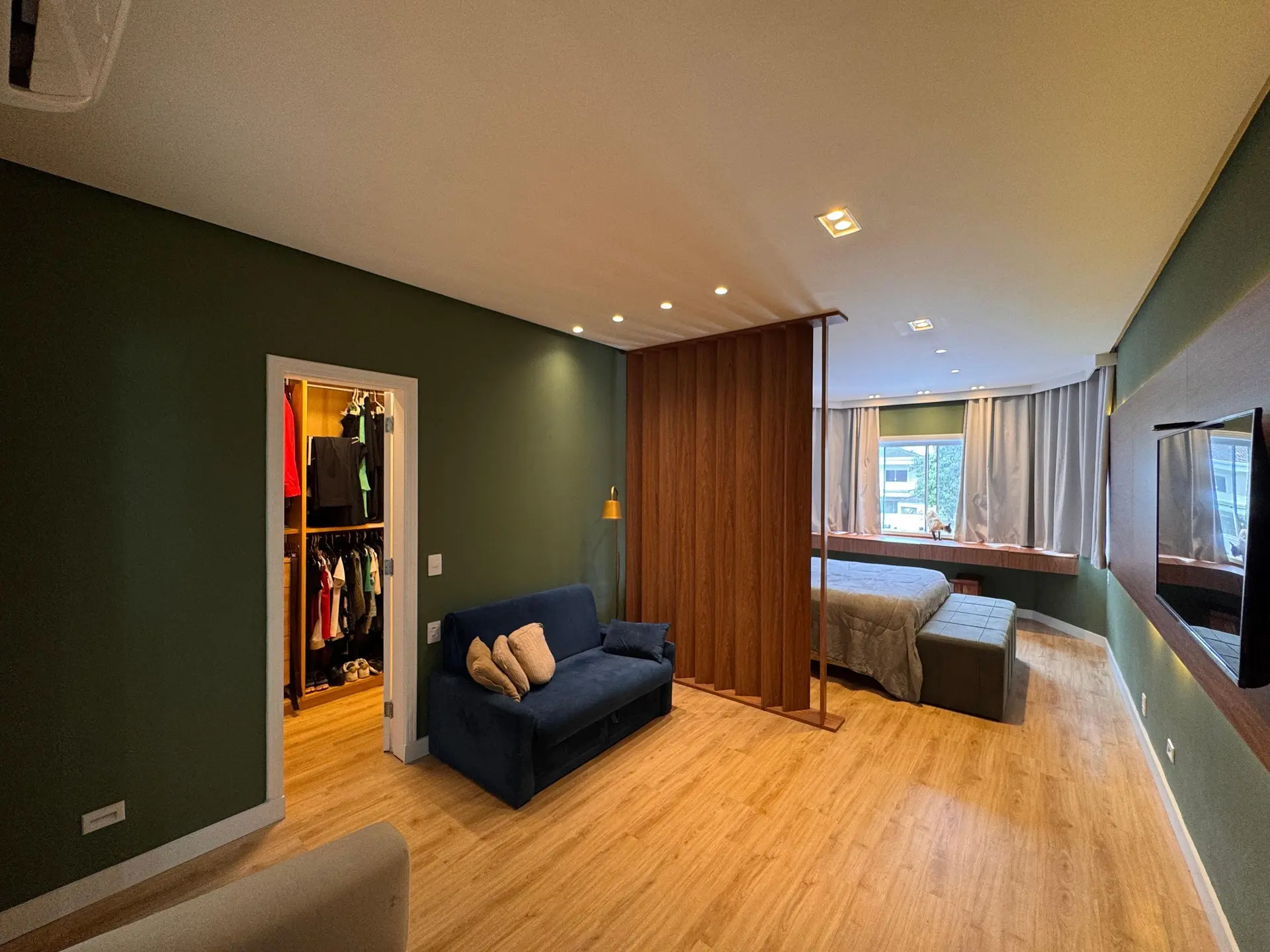 Furnished house, 550 m², with a bathtub — photo 28