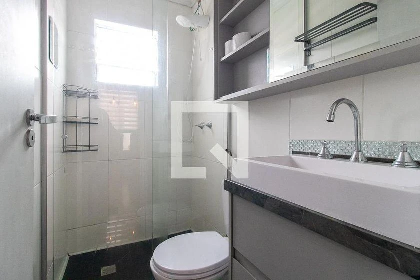 47 m² apartment with a walk-in closet and a home office — photo 17