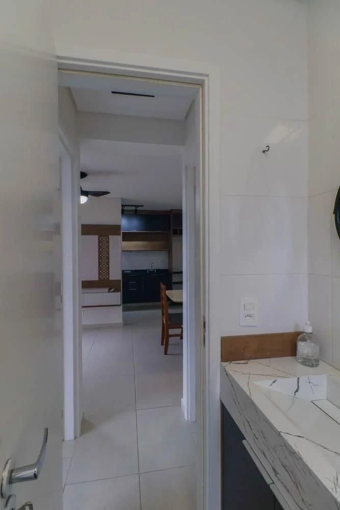 Unfurnished 2-bedroom apartment with balcony BBQ grill
