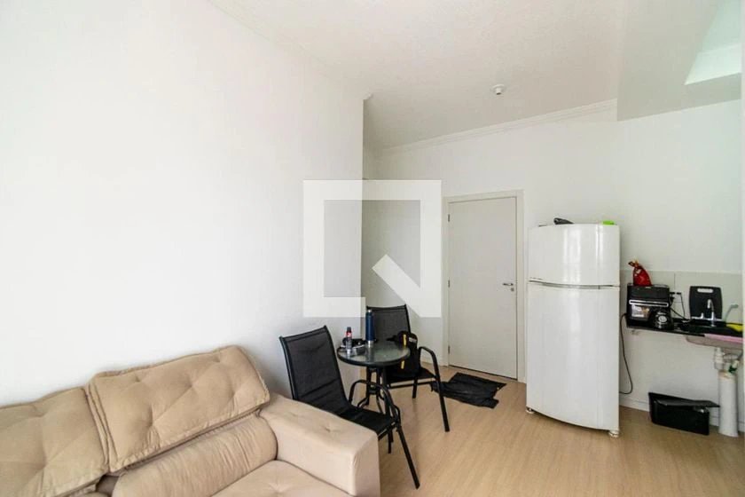 Дерев'яна підлога або ламінат та 1 спальня: квартира 38 м² — photo 3