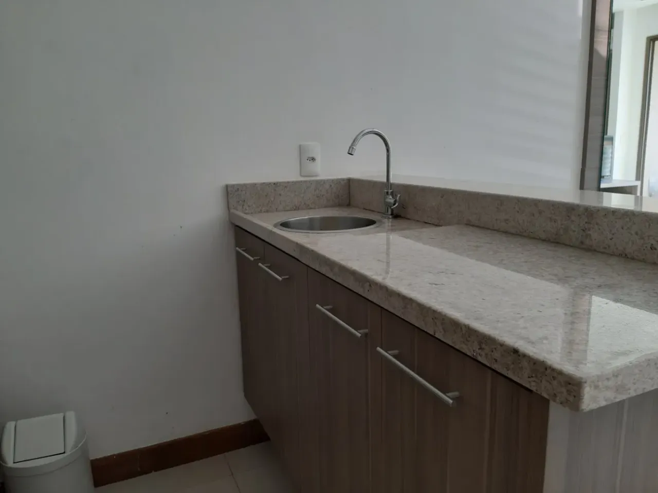Apartamento mobiliado com box de vidro e 1 vaga — photo 13
