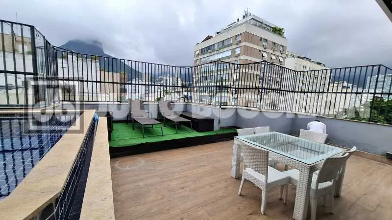 4-bedroom apartment with floor-to-ceiling windows — photo 16