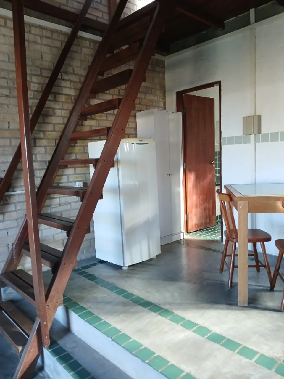 Semi-furnished house with 1 bedroom and 2 parking spots