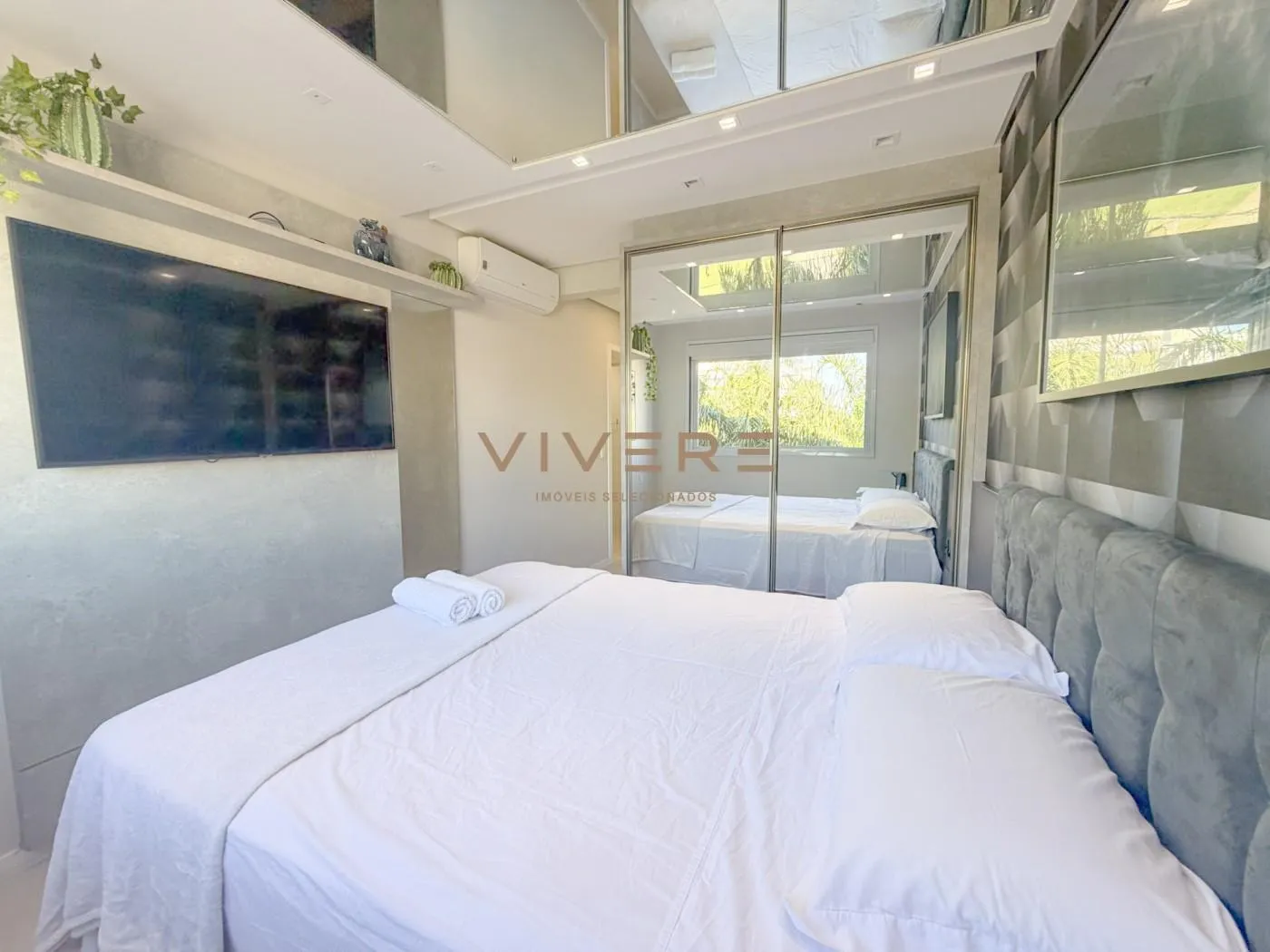 Furnished apartment with 2 bedrooms and open-plan kitchen — photo 15